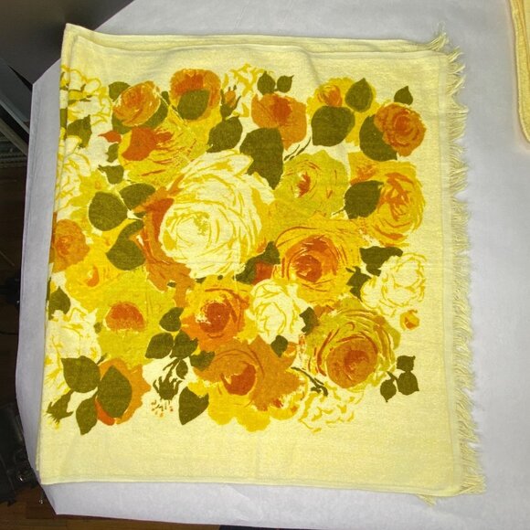 Vintage Cannon Monticello Yellow Orange Floral 2 Towels and 3 Washcloths Set - Picture 2 of 9